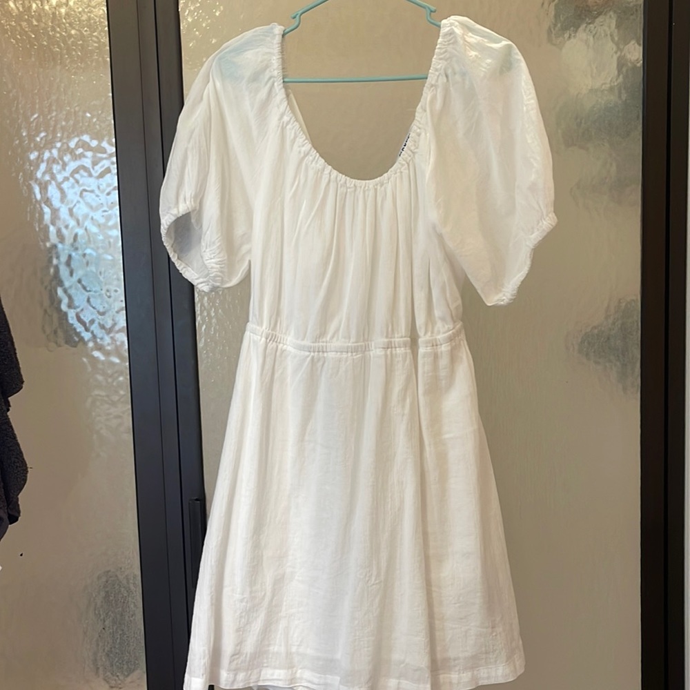 NWOT ~~ Old Navy White Gauzy Dress Size XL petite!! Never Worn!!